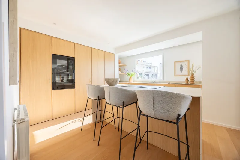 Columnas de roble con horno integrado
