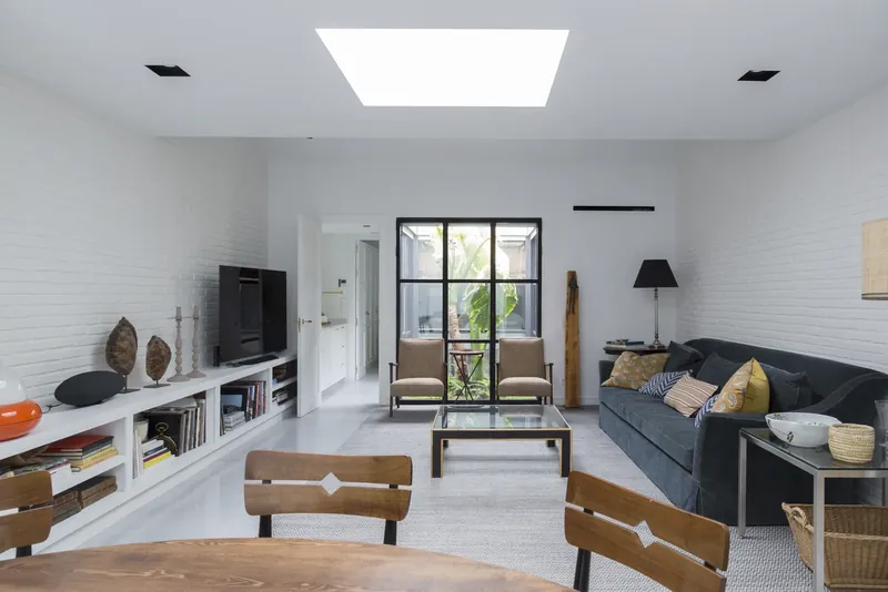 Mueble bajo de salón a medida