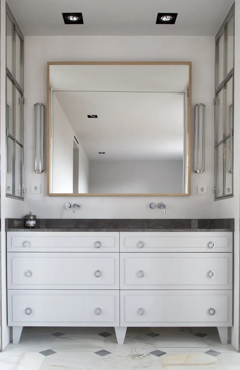 Mueble de baño tipo cómoda a medida